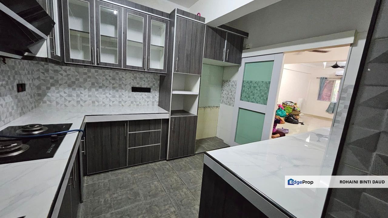 Apartment Taman Bukit Rawang Putra, Rawang, Selangor, Rawang