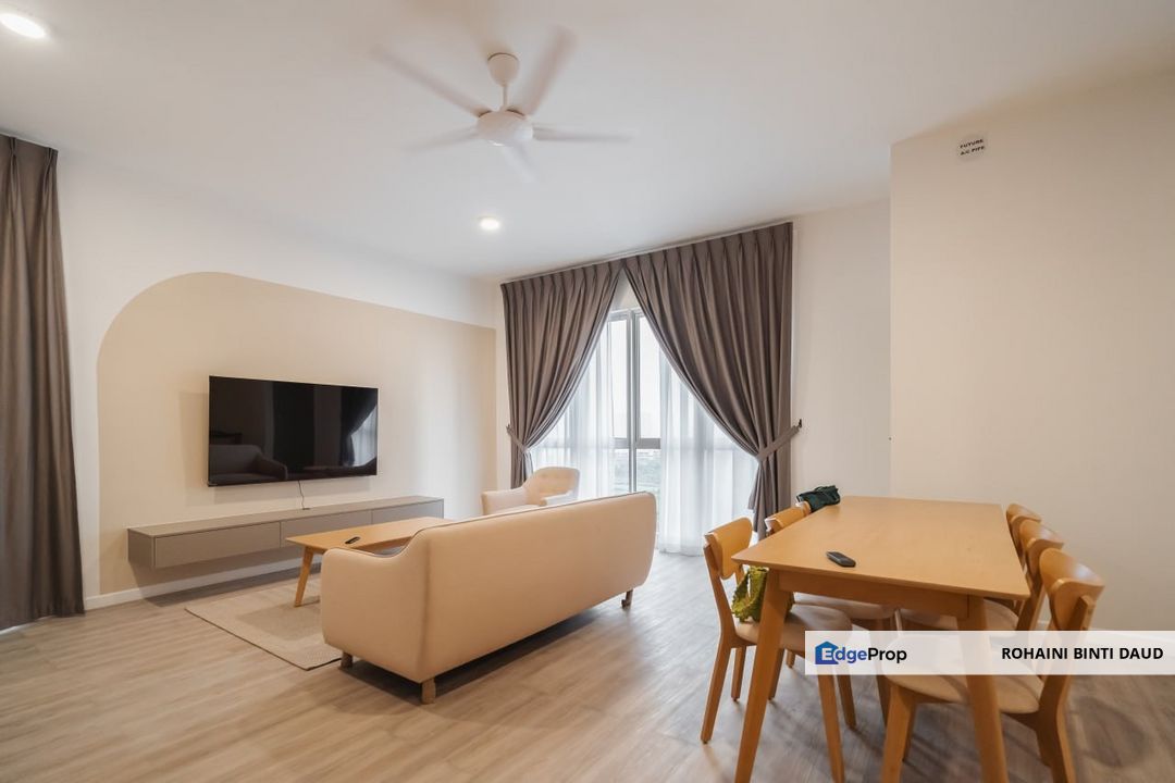 FULLY FURNISHED 3 Room Lakefront Residence CYBERJAYA, Selangor, Cyberjaya