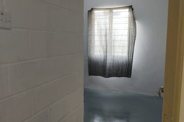 Melati Apartment, Taman Bukit Subang