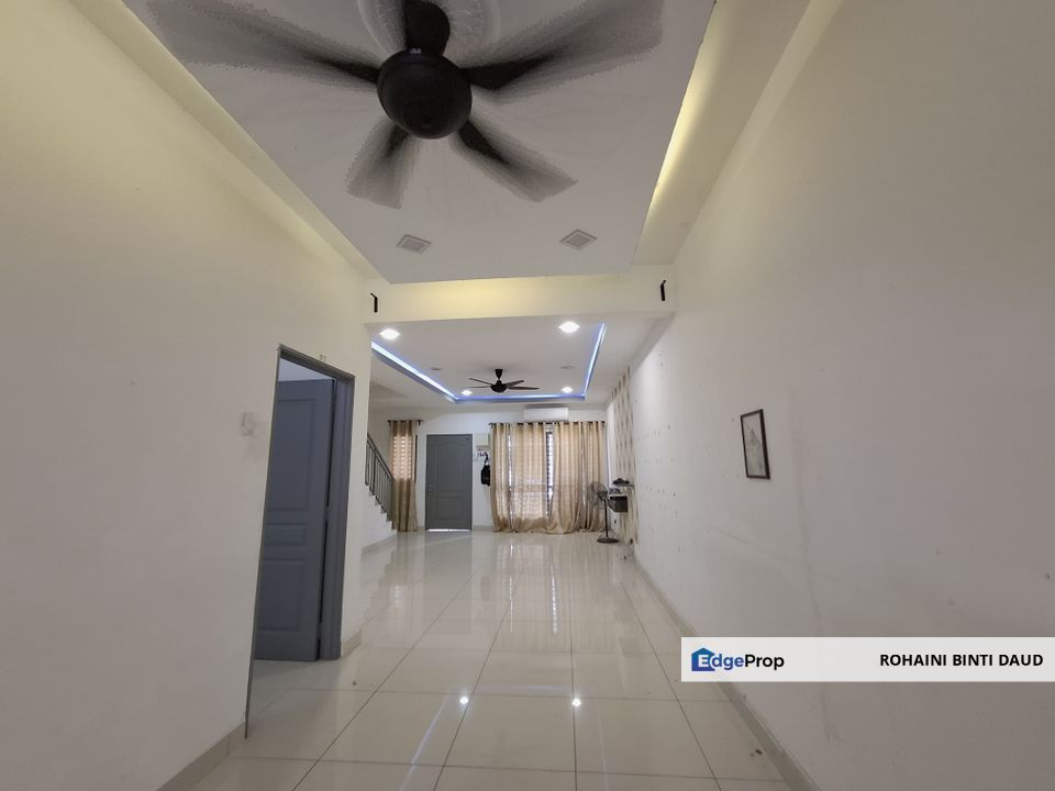 GATED COMMUNITY 2 Storey Terrace Taman Mawar PRIMA BERUNTUNG RAWANG, Selangor, Hulu Selangor