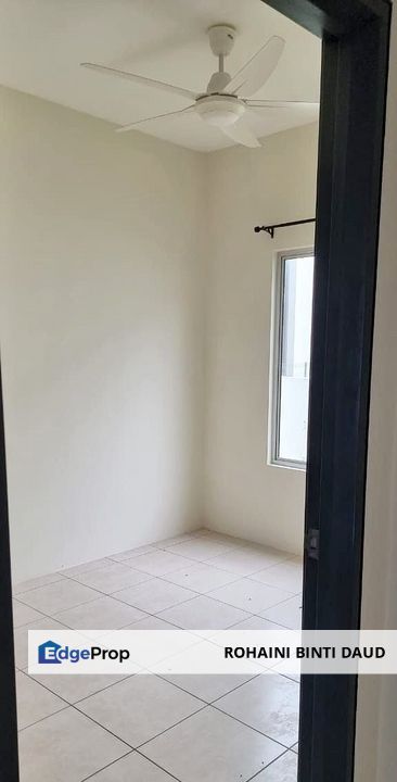 READY MOVE IN 2 Storey Terrace END LOT Kita Bayu CYBERSOUTH DENGKIL, Selangor, Dengkil