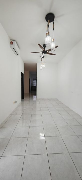 PARTIAL FURNISHED with Kitchen Cabinet Townhouse Nova Anggerik Sg Ramal Dalam KAJANG, Selangor, Kajang