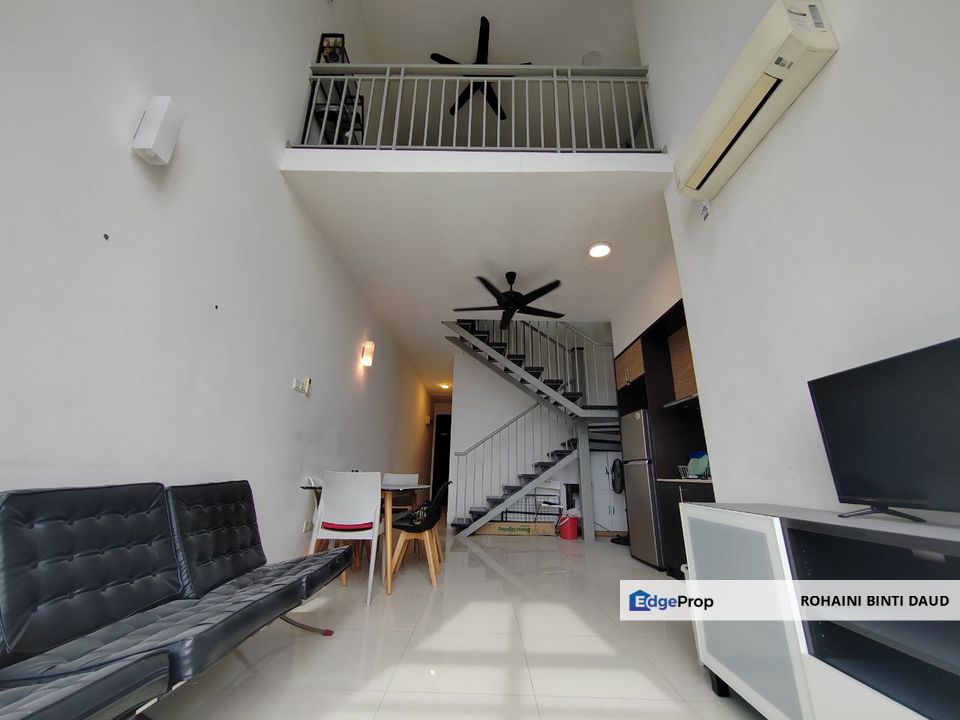 FULLY FURNISHED 921sf 2 Room Duplex Vega Residensi CYBERJAYA, Selangor, Cyberjaya