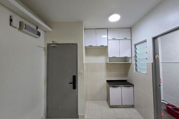 Residensi Desa Satumas