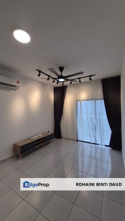 PARTIAL FURNISHED with wifi 4 Room Residensi Emas KAJANG 2, Selangor, Kajang