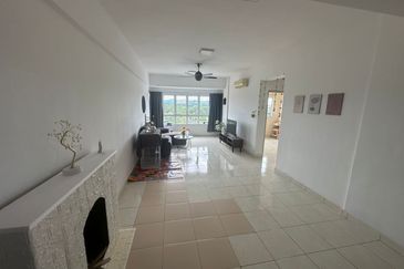 The Residence 1 @ Tiara East