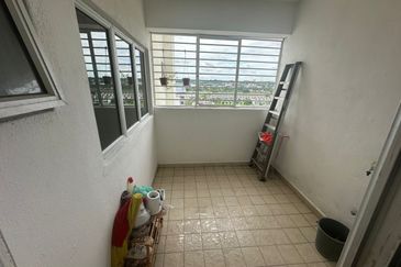 The Residence 1 @ Tiara East