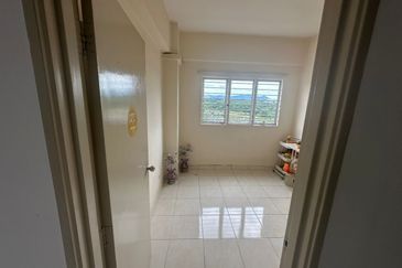 The Residence 1 @ Tiara East