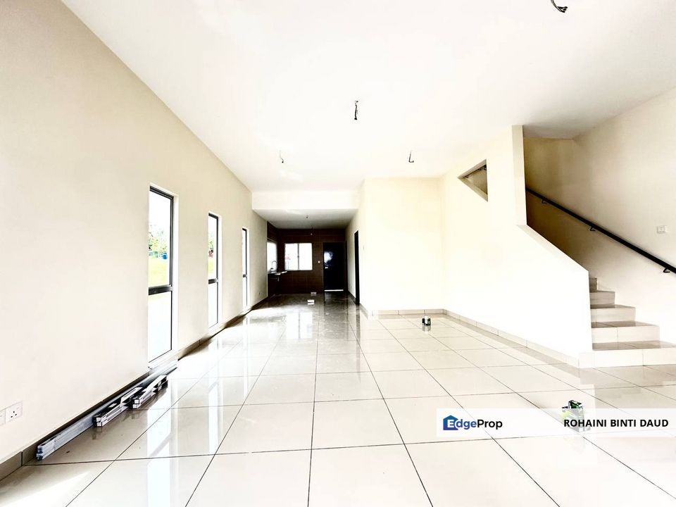 RUMAH BARU END UNIT 2 Storey Terrace Taman Vista Mutiara Sg Long KAJANG, Selangor, Bandar Sungai Long