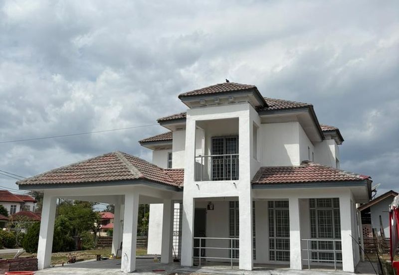 Pantai Sepang Putra