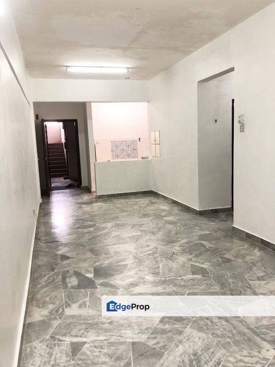 GATED & GUARDED 1st Floor Apartment Vista Seri Putra Bandar Seri Putra BANGI KAJANG, Selangor, Bangi