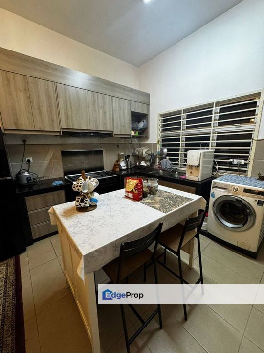 Near MAHSA 4 Room Townhouse SP2 Bandar Saujana Putra JENJAROM, Selangor, Jenjarom