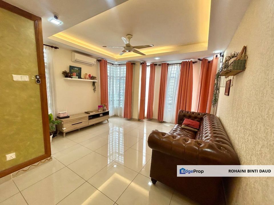 RENOVATED with Furnished 1357sf 4 Room Mutiara Merdeka Condo Kg Baru AMPANG, Selangor, Ampang