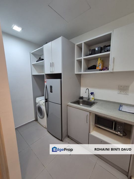 FREEHOLD with STRATA Fully Furnished 2 Room Garden Plaza CYBERJAYA, Selangor, Cyberjaya