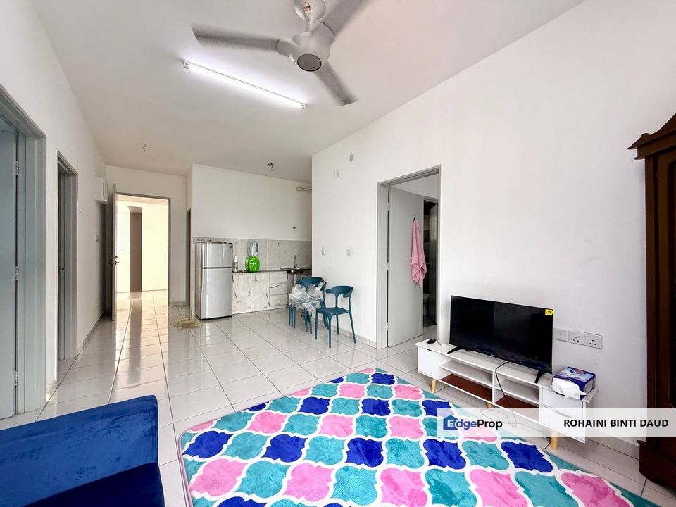 READY MOVE IN Fully Furnished 3 Room Residensi Mutiara KAJANG 2, Selangor, Kajang