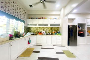 Seksyen 4, Shah Alam