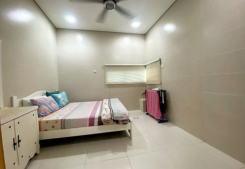 Seksyen 4, Shah Alam