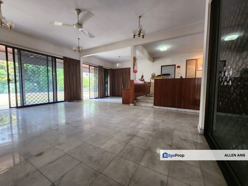 Seksyen 11, Shah Alam, Bungalow with Land 8000sf, Selangor, Shah Alam