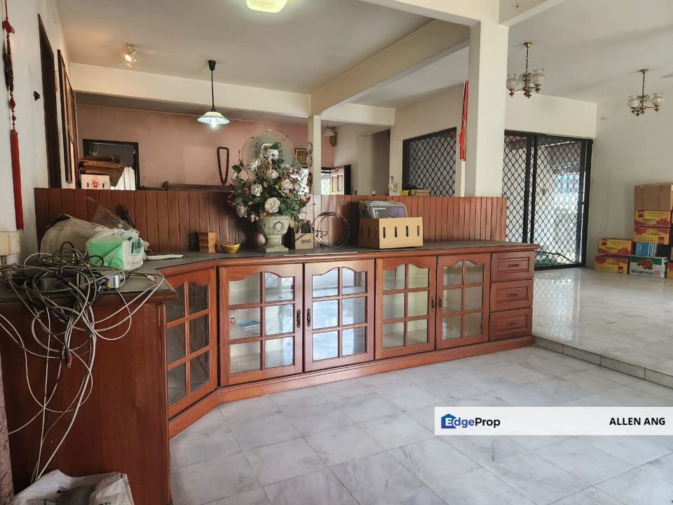 Seksyen 11, Shah Alam, Bungalow with Land 8000sf, Selangor, Shah Alam