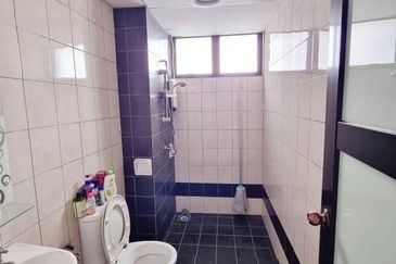 Indah Alam Condominium