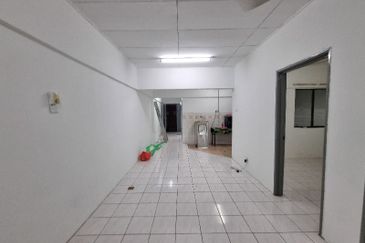 Pangsapuri Perdana, Seksyen 13