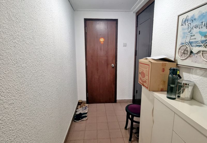 Spring & Summer Villa