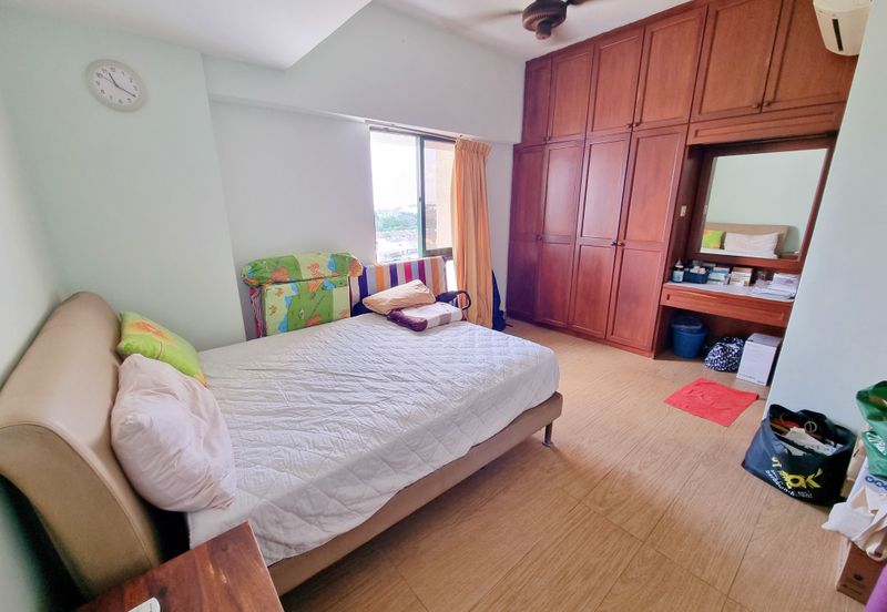 Spring & Summer Villa