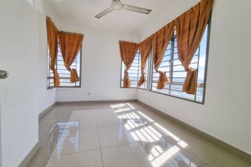 Prima U1 Condominium