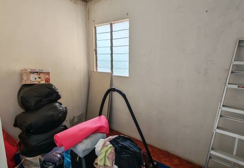 Flat PKNS @ Seksyen 6