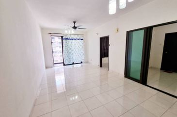 Indah Alam Condominium