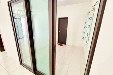 Indah Alam Condominium