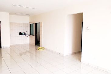 Indah Alam Condominium