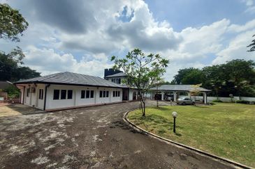 Seksyen 11, Shah Alam