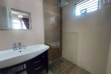 Seksyen 11, Shah Alam