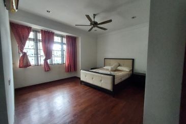 Perdana Lakeview East