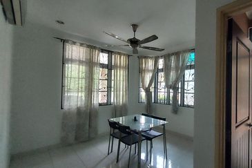 Perdana Lakeview East