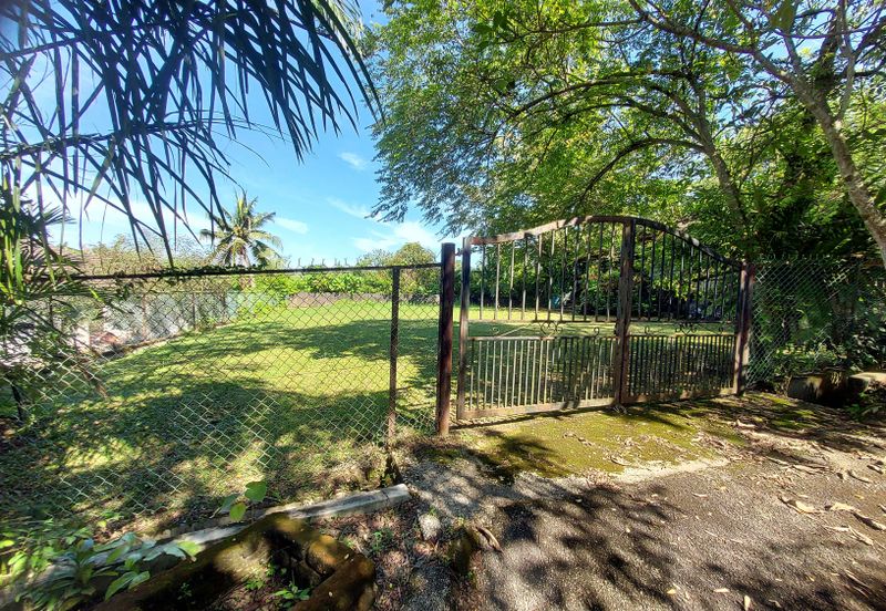 Bungalow land, flat land, 2 plots