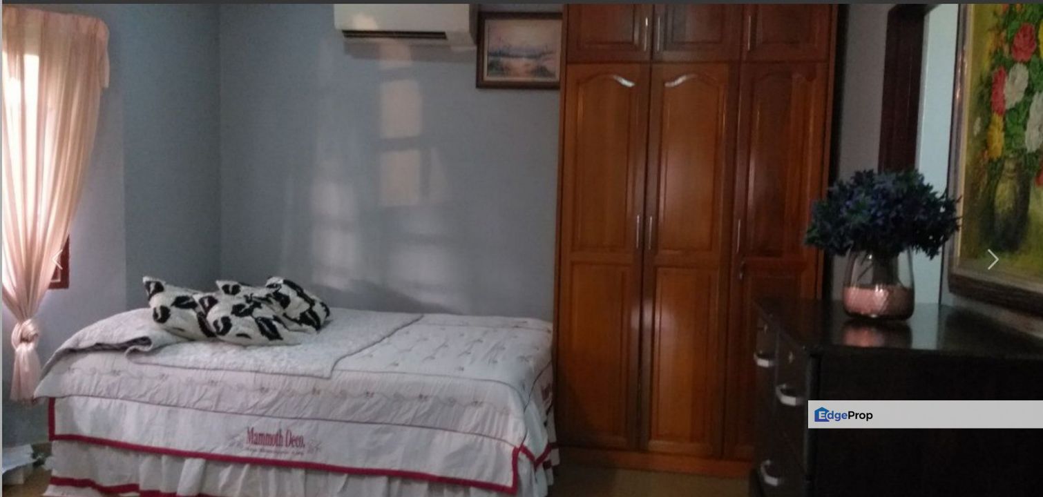 Bungalow 2storey, well kept, garden, Selangor, Shah Alam