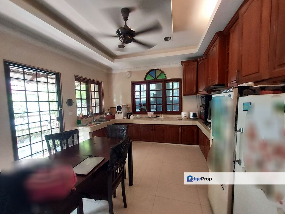 Bungalow 2storey, well kept, garden, Selangor, Shah Alam