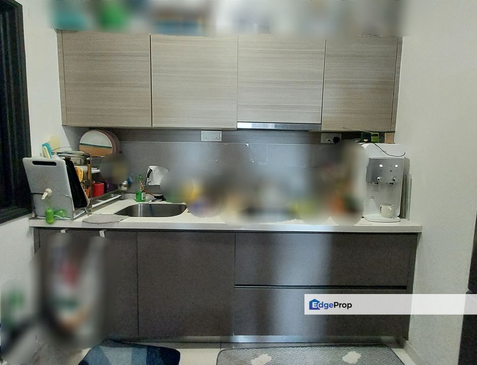 Facing Aeon mall, with balcony, walking distance to future LRT3 station, Selangor, Shah Alam