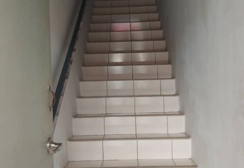 Jalan Pulau Angsa U10/26