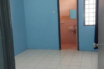 Jalan Pulau Angsa U10/26