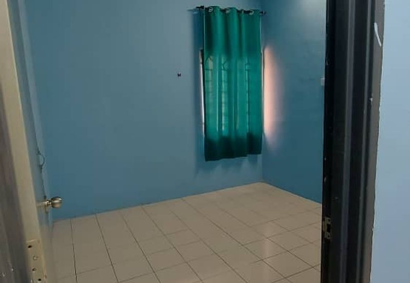 Jalan Pulau Angsa U10/26