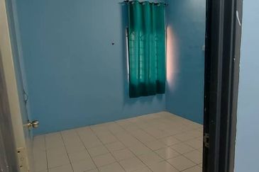 Jalan Pulau Angsa U10/26