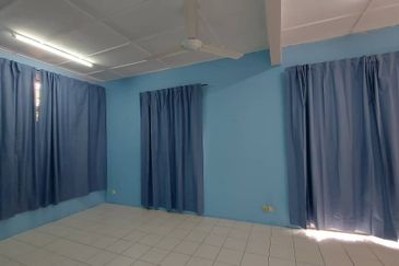 Jalan Pulau Angsa U10/26