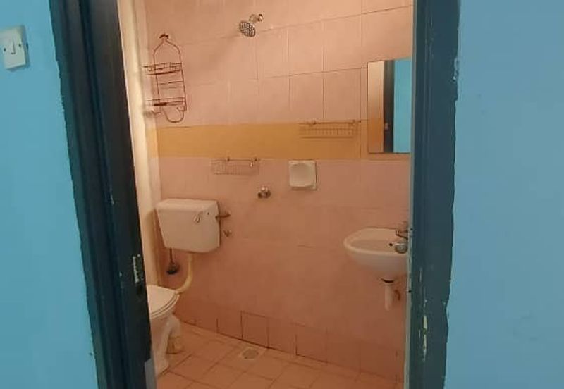 Jalan Pulau Angsa U10/26