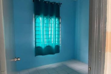 Jalan Pulau Angsa U10/26