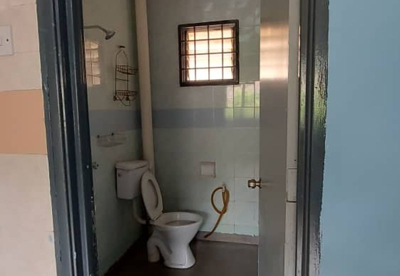 Jalan Pulau Angsa U10/26