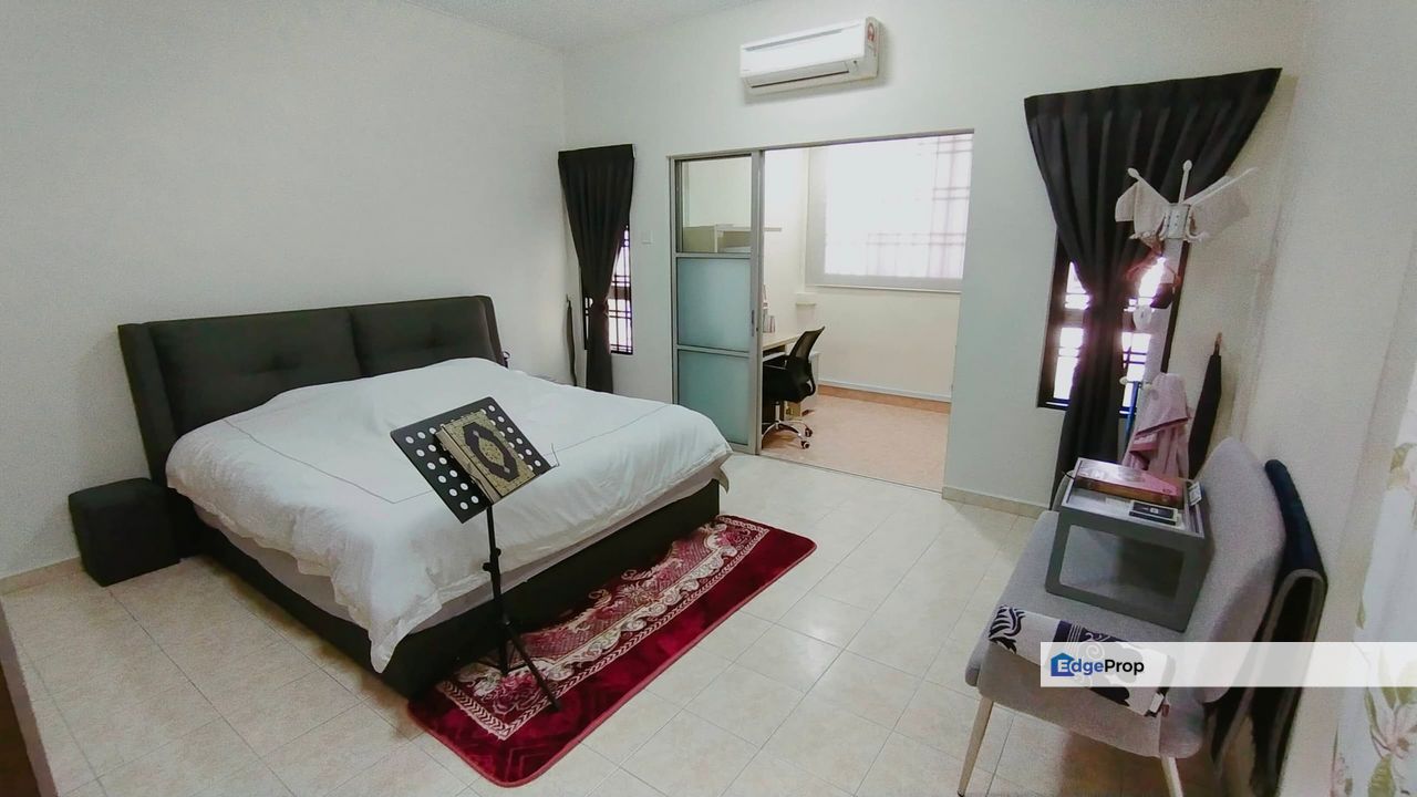 Renovated, extended, good condition, Selangor, Bukit Jelutong
