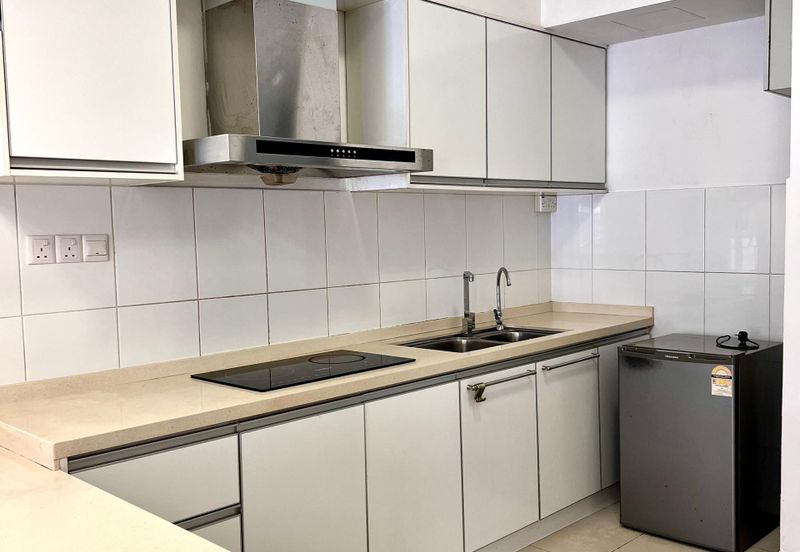 Renai Jelutong Residences